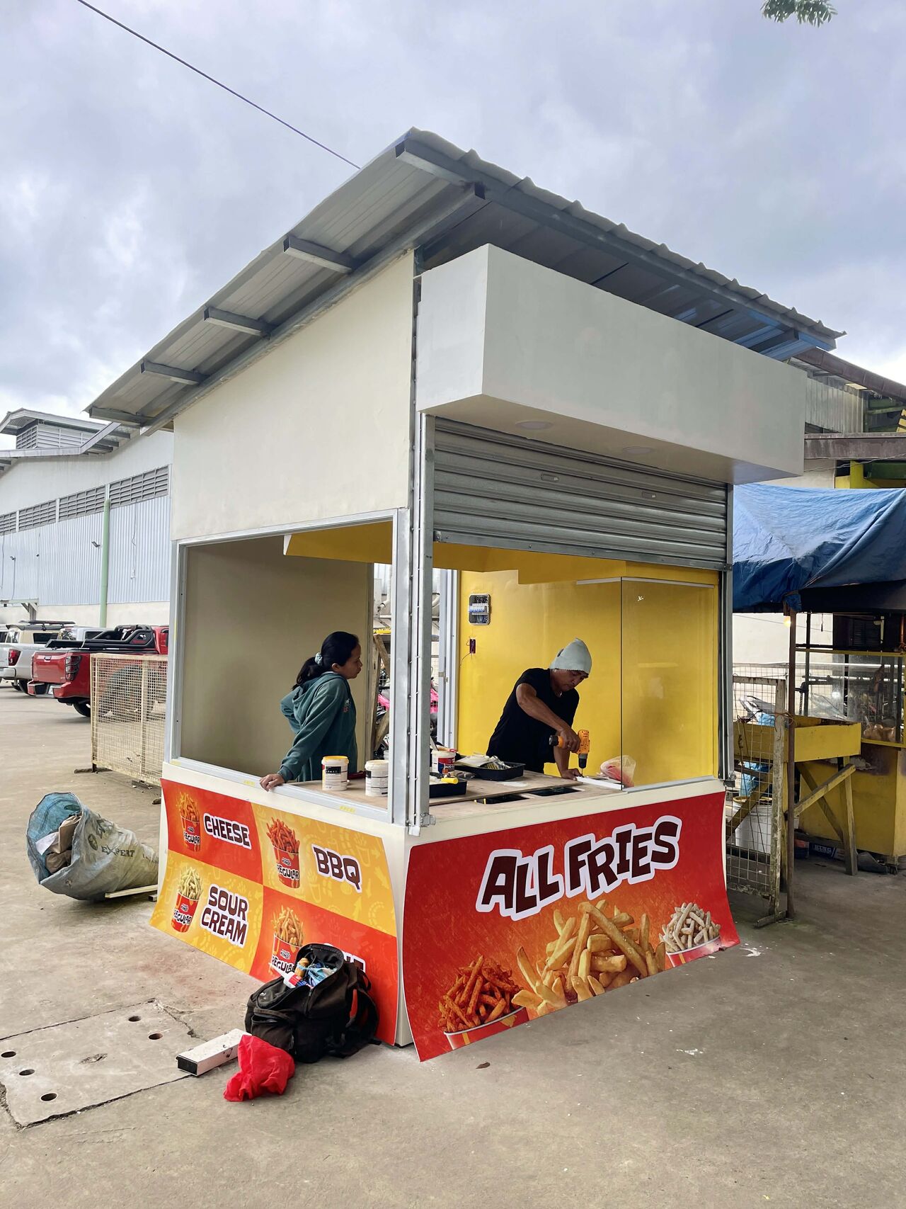 Krispy Kombi Store Location 2